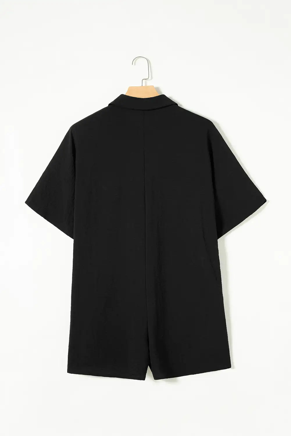 Sophisticated Garment with a Clean Classic Look