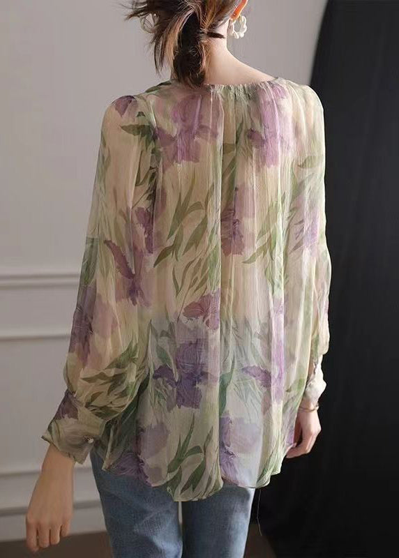 Gracefully Styled Blouse for Any Occasion