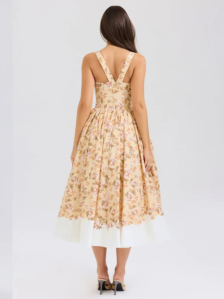 Classic Vintage & Enduringly Stylish Dress