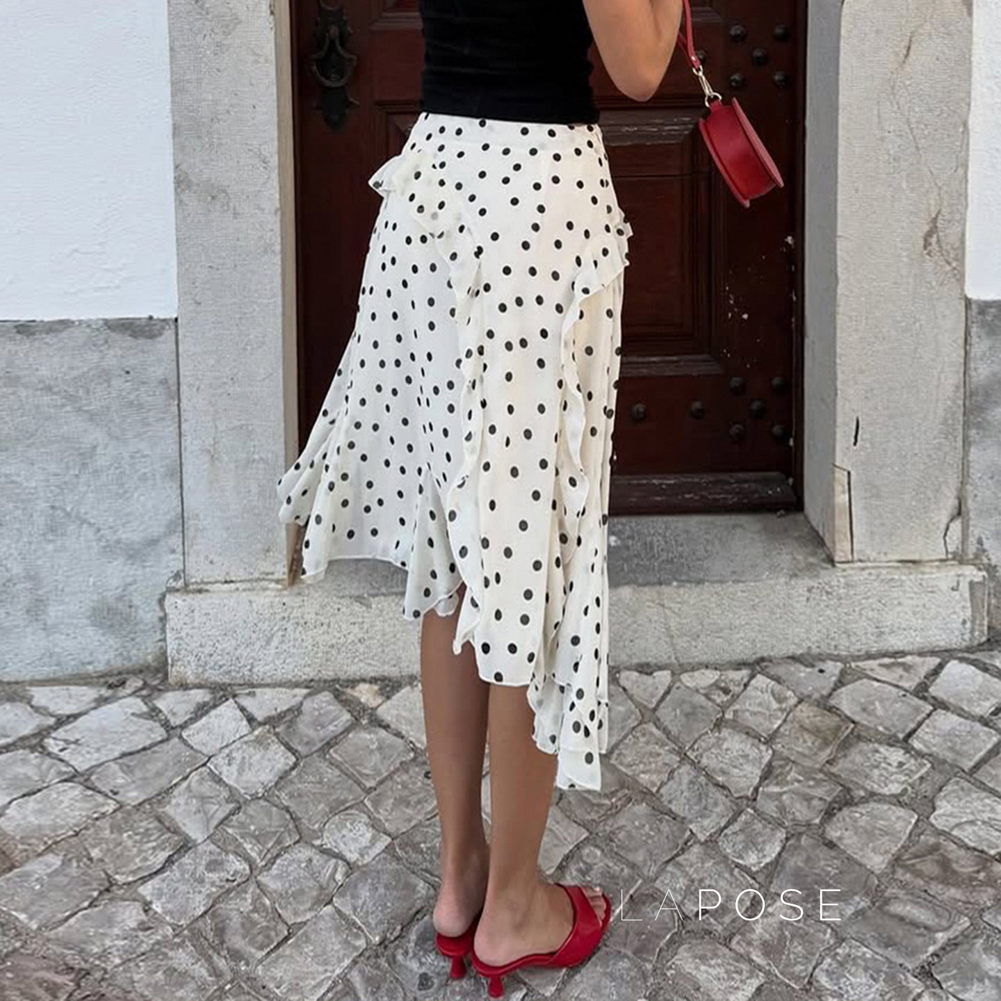 Sophisticated Garment with a Clean Classic Look