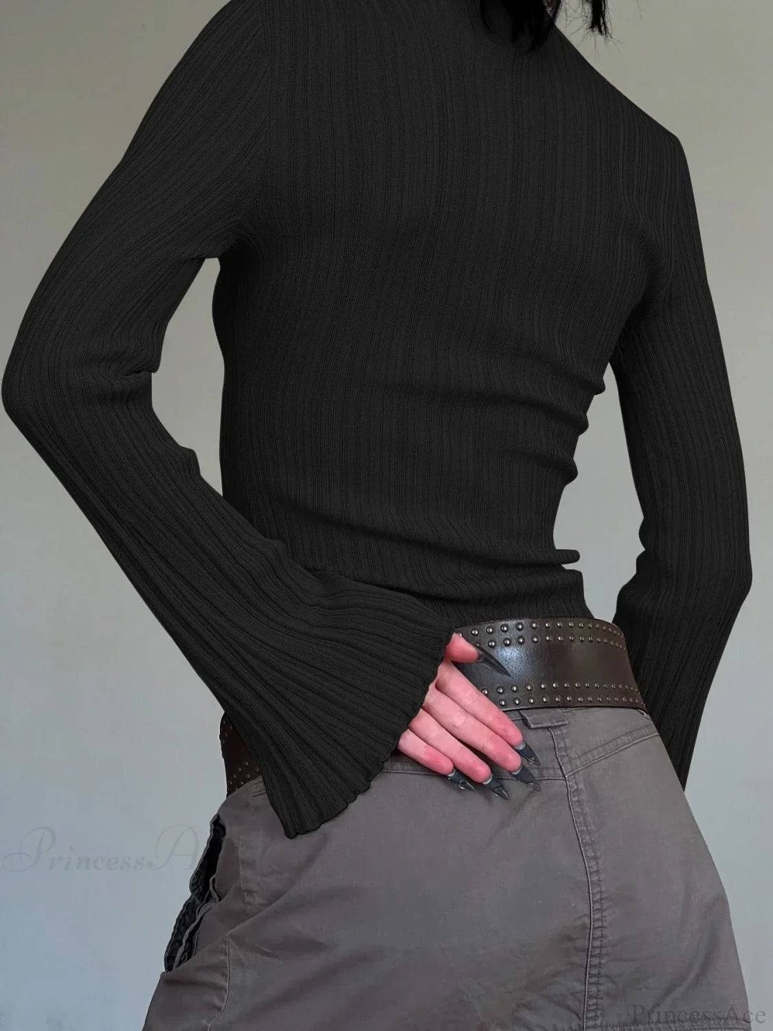 Beautifully Crafted Top in a Classic Style