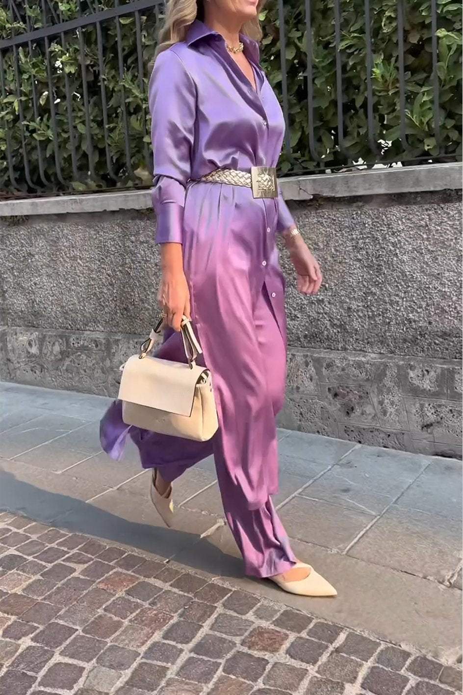 Effortlessly Elegant Top with a Timeless Design