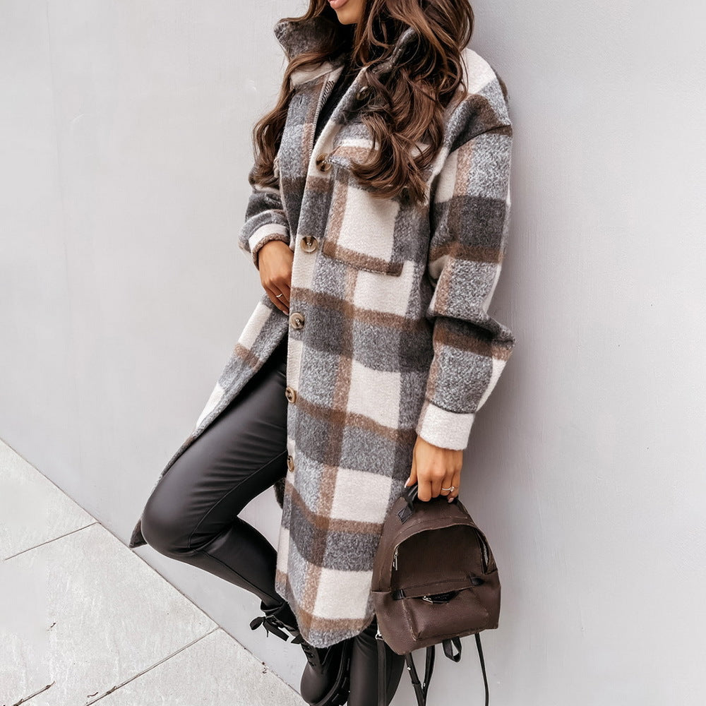 Well Tailored Coat with a Graceful Silhouette
