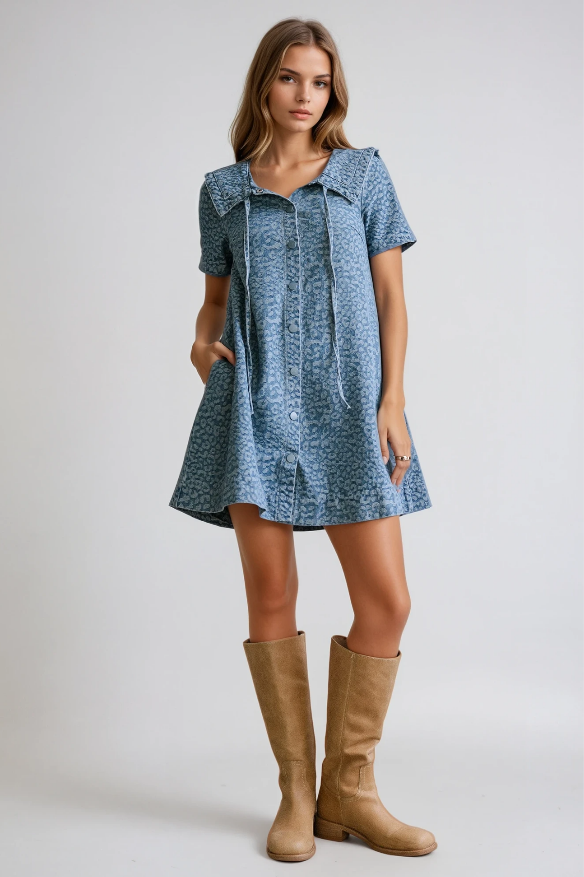 Beautifully Finished Dress in a Timeless Design
