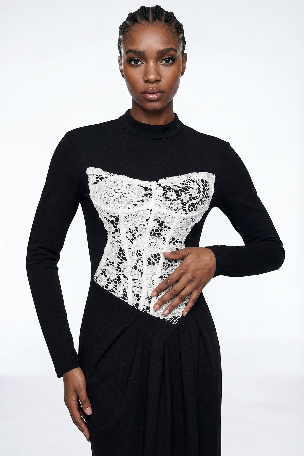 Gracefully Styled Dress for Any Occasion
