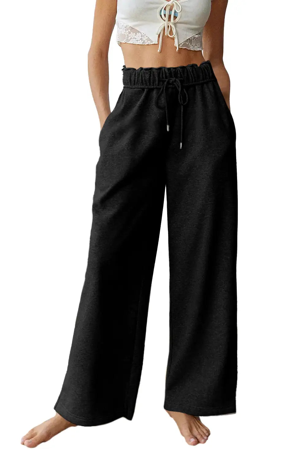 Well Tailored Pants with a Graceful Silhouette