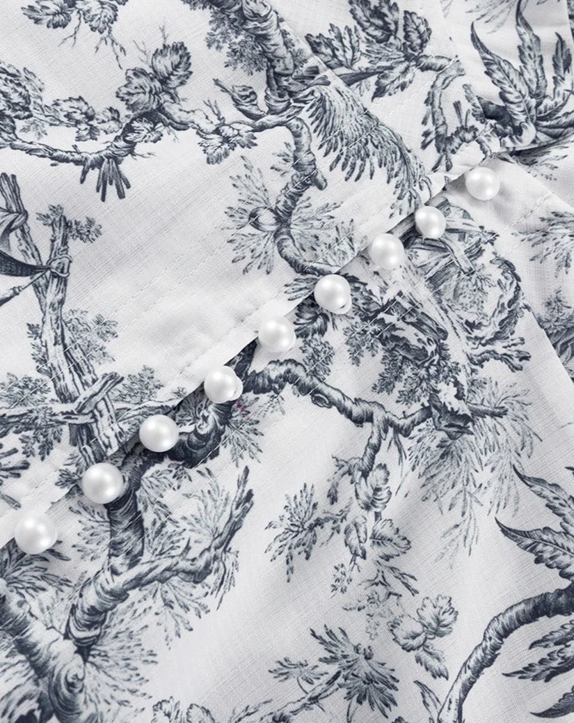 Beautifully Crafted Dress in a Classic Style
