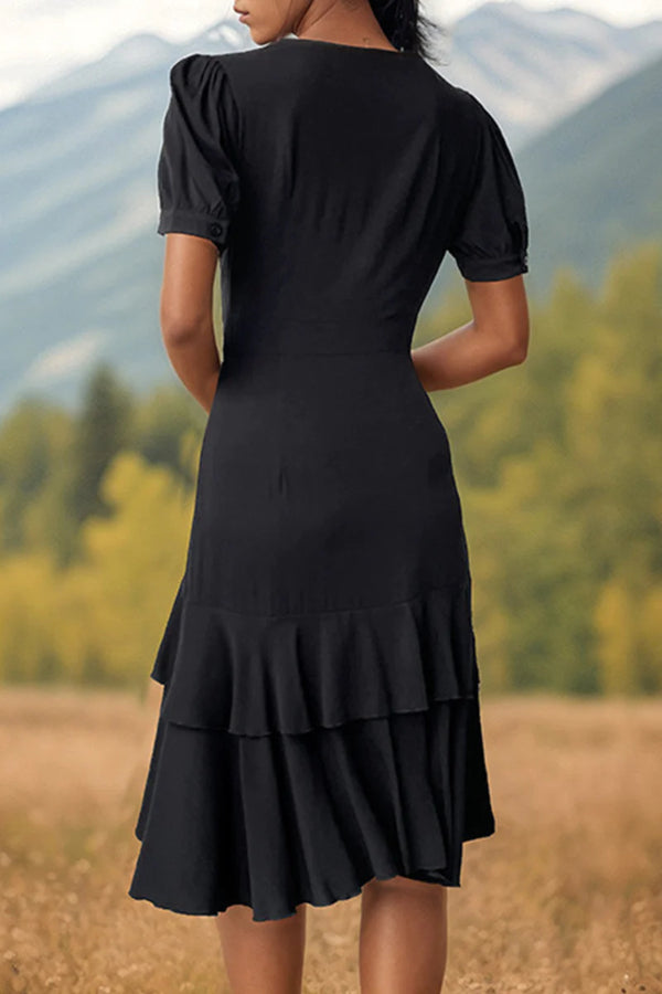 Effortlessly Elegant Dress with a Timeless Design