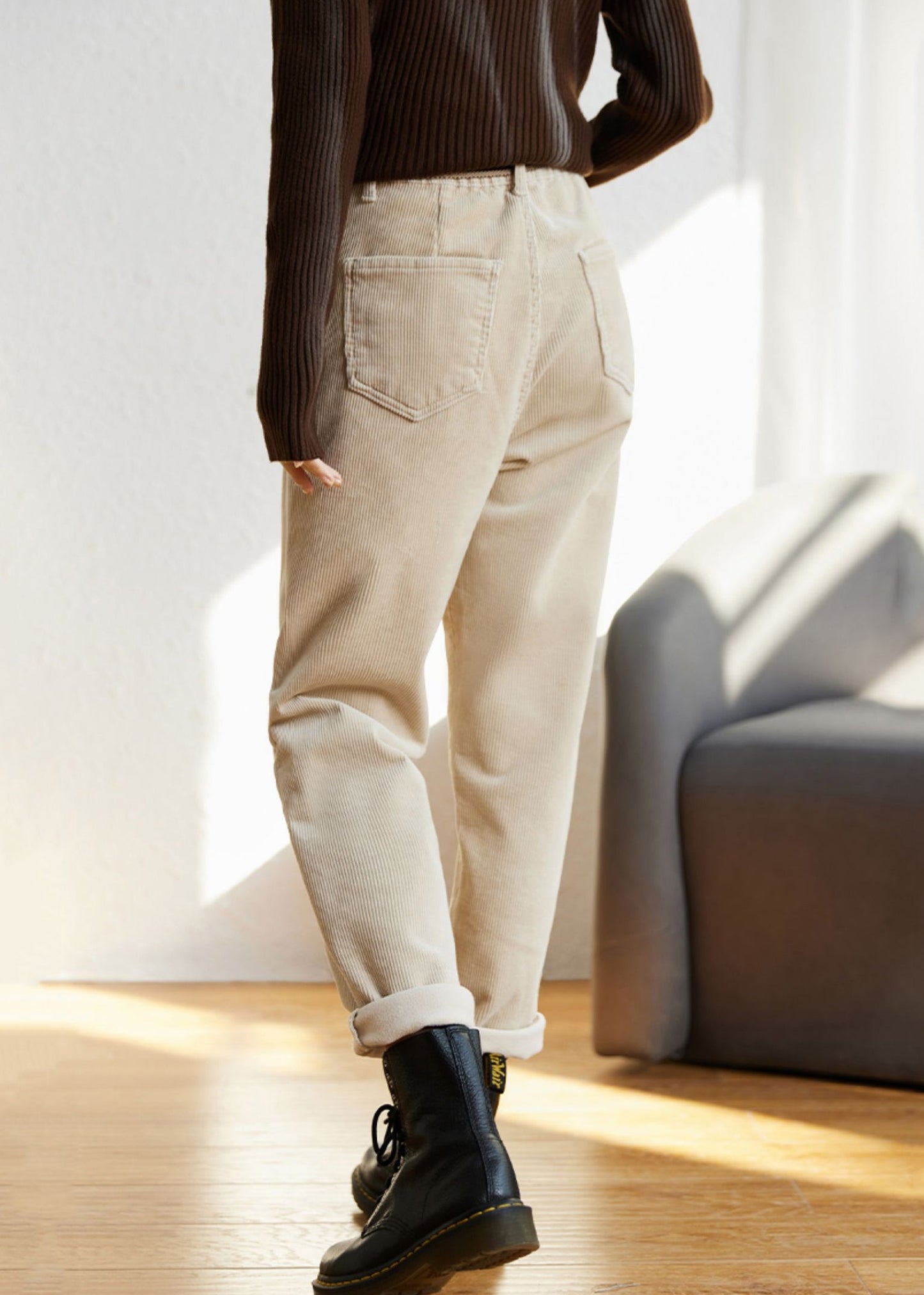 Classic Vintage Pants with a Flattering Fit