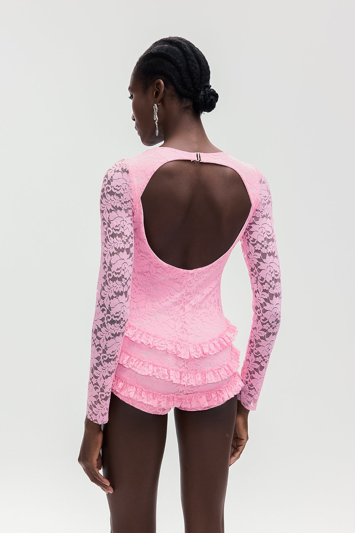 Well Tailored Garment with a Graceful Silhouette