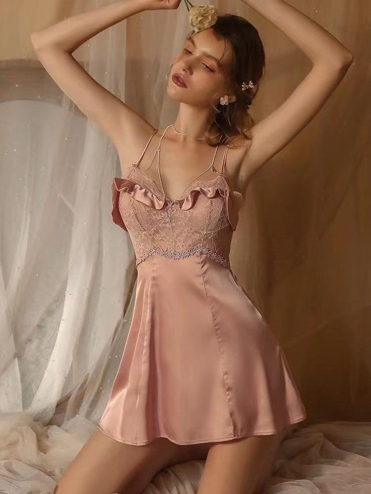 Gracefully Styled Garment for Any Occasion