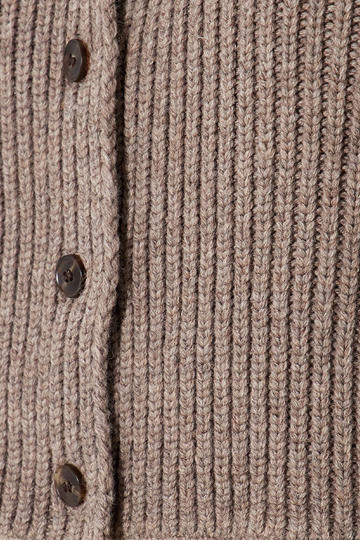Polished Top with an Effortless Classic Look