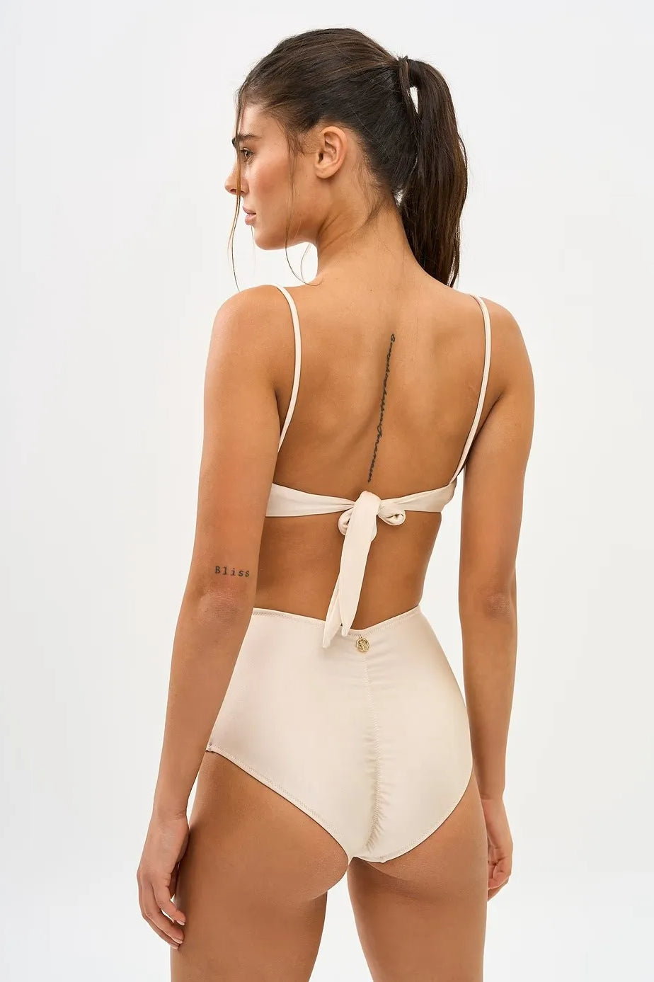 Well Tailored Bikini with a Graceful Silhouette