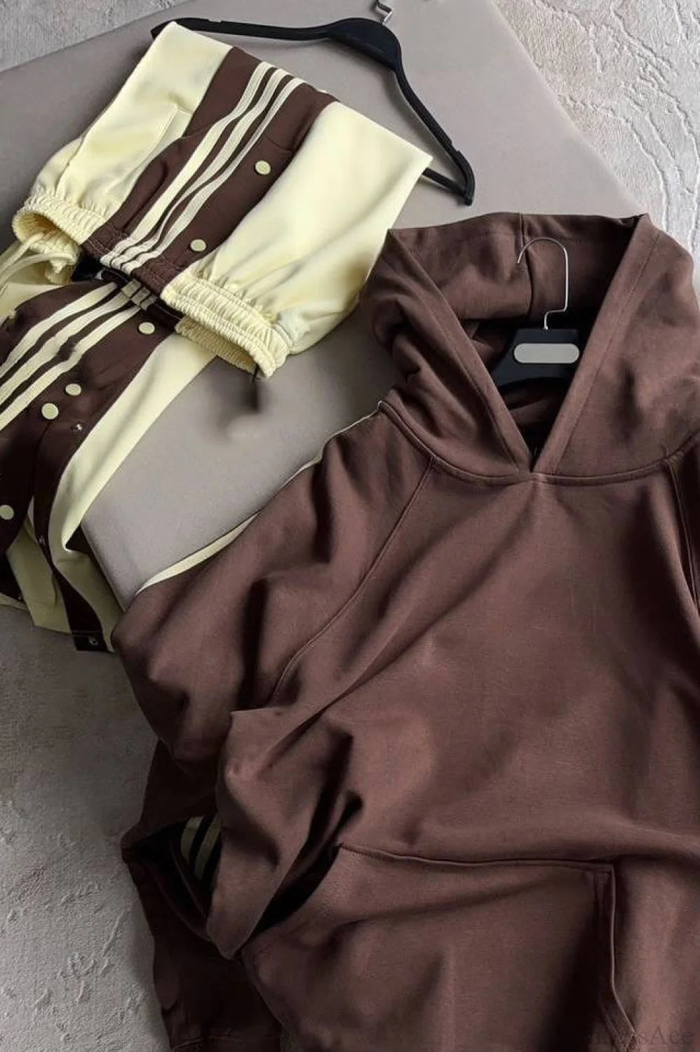 Beautifully Finished Pants in a Timeless Design