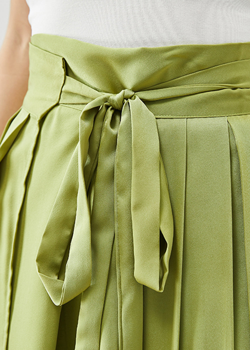 Well Tailored Garment with a Graceful Silhouette