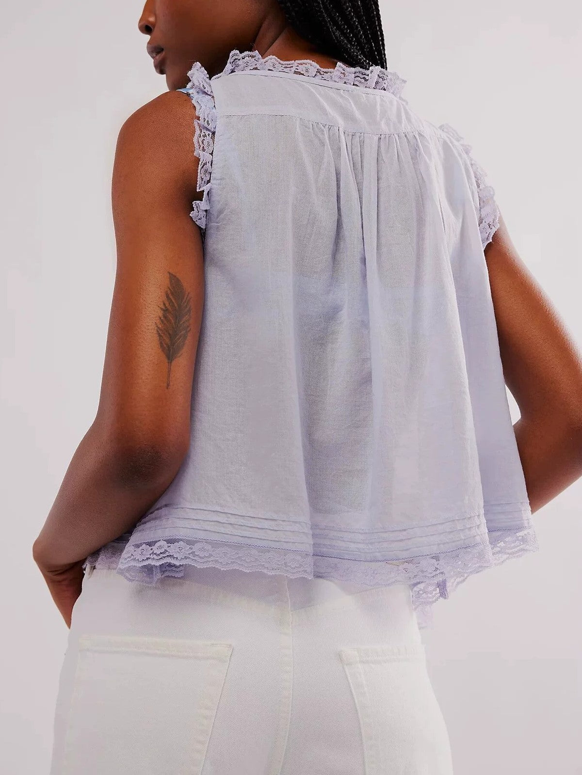 Beautifully Crafted Cardigan in a Classic Style