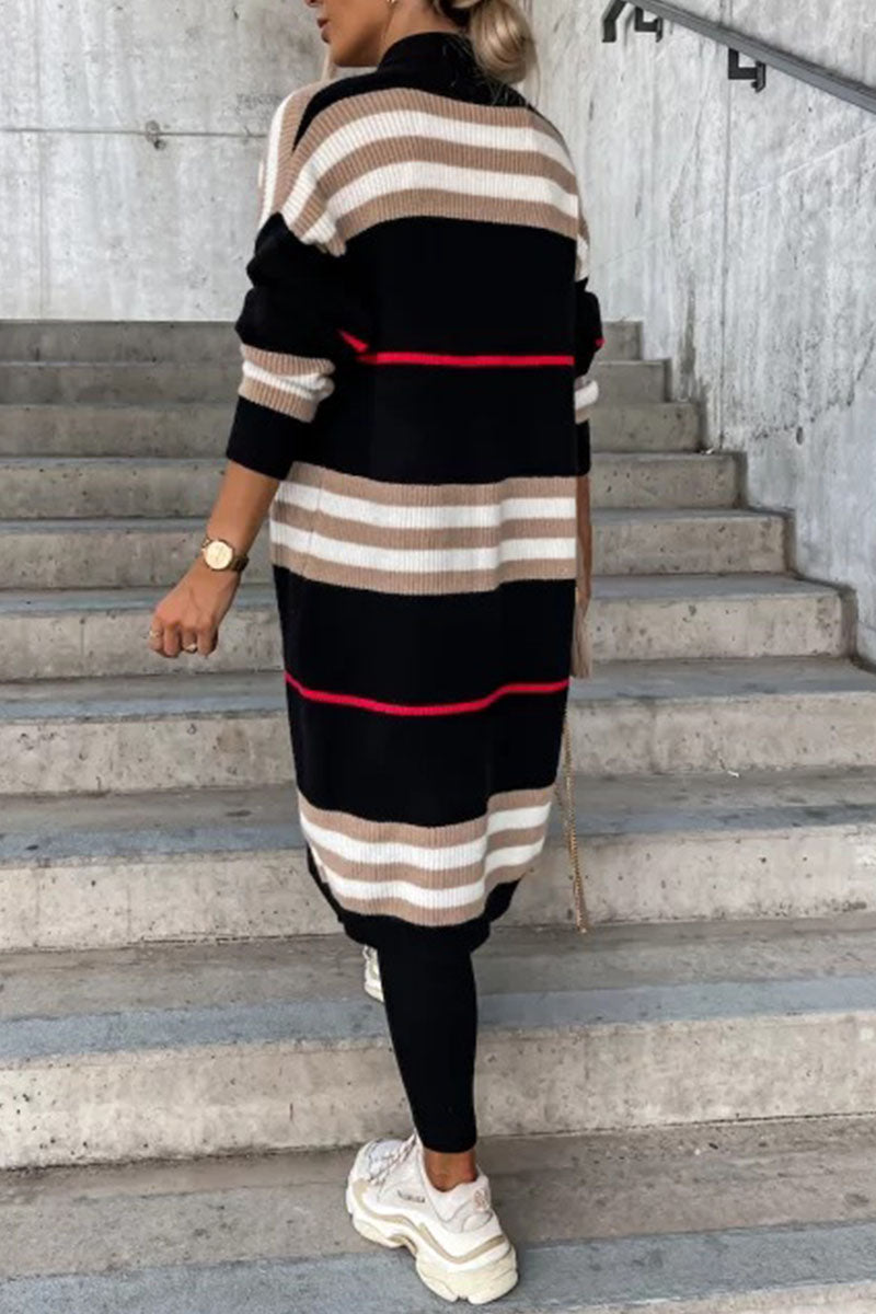 Effortlessly Elegant Cardigan with a Timeless Design