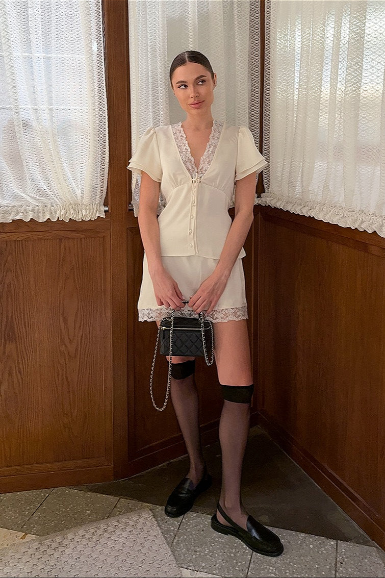 Beautifully Finished Garment in a Timeless Design