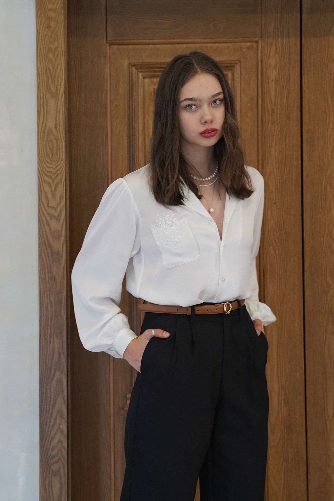 Effortlessly Elegant Garment with a Timeless Design