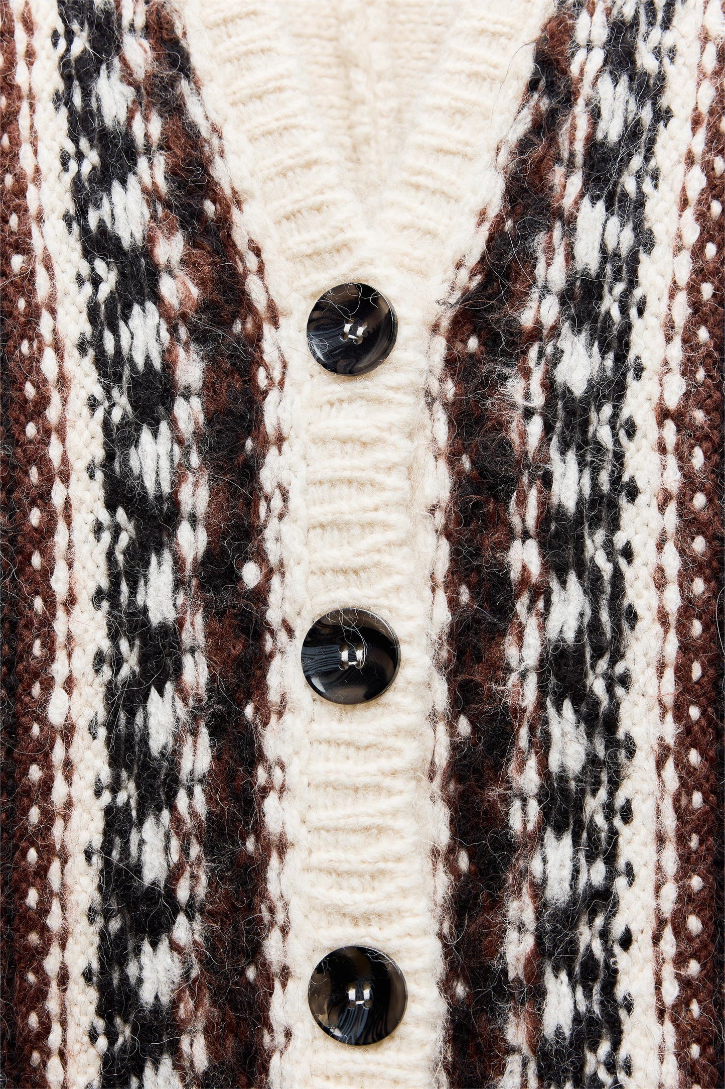 Beautifully Crafted Cardigan in a Classic Style