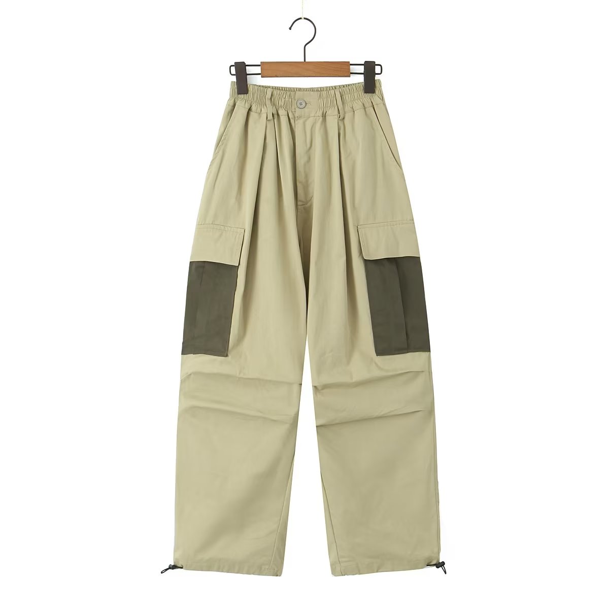 Well Tailored Trousers with a Graceful Silhouette