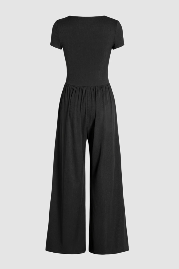 Sophisticated Garment with a Clean Classic Look