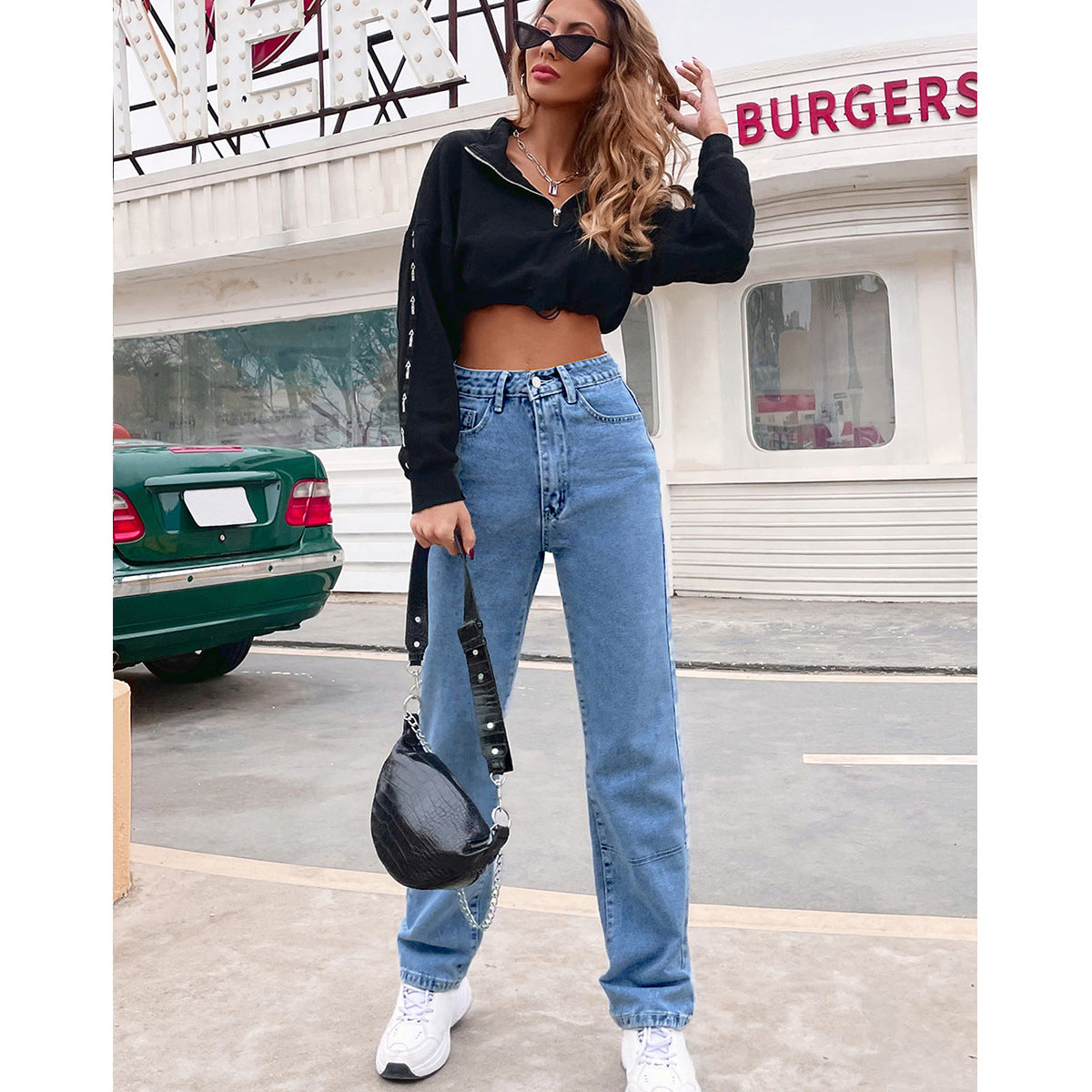 Classic Vintage Trousers with a Flattering Fit