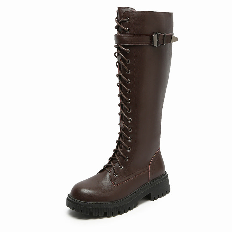 Effortlessly Elegant Boots with a Timeless Design