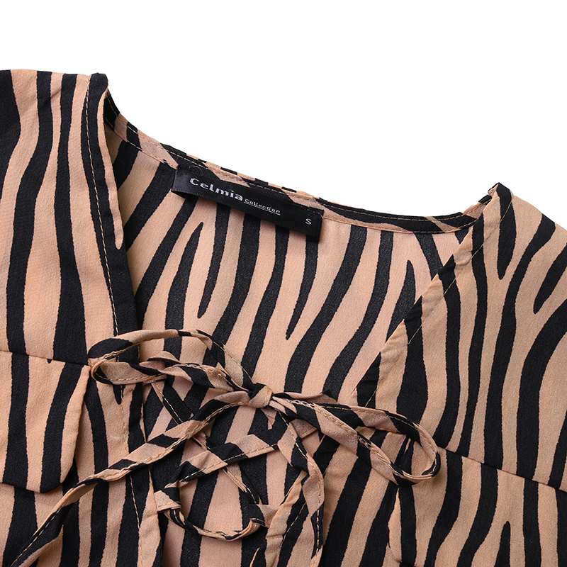 Effortlessly Elegant Top with a Timeless Design