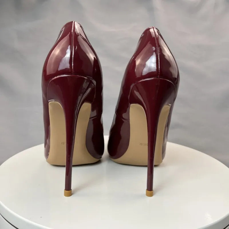 Well Tailored Heels with a Graceful Silhouette
