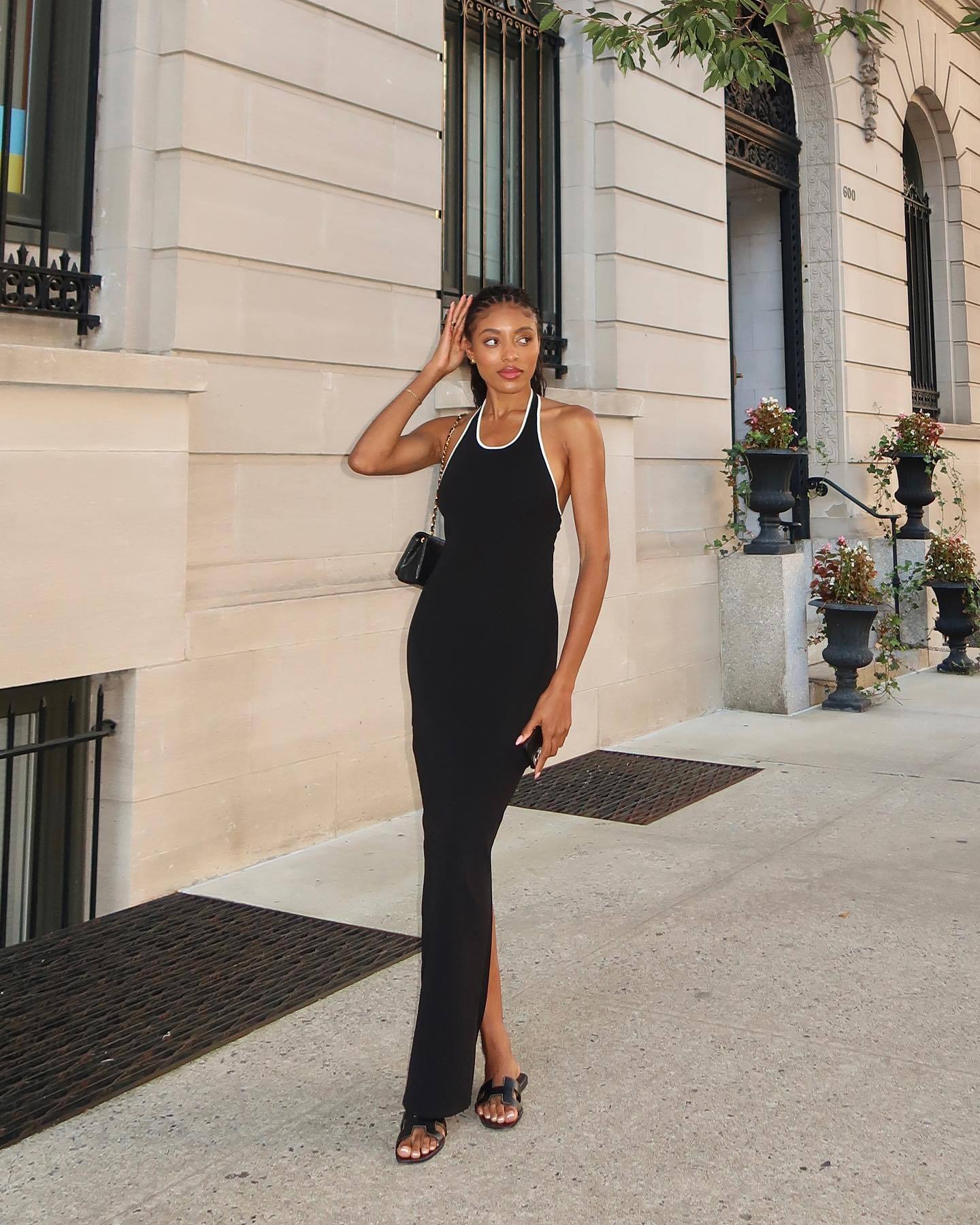 Sophisticated Dress with a Clean Classic Look