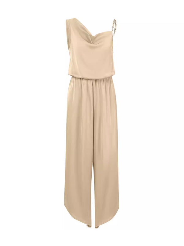 Well Tailored Garment with a Graceful Silhouette