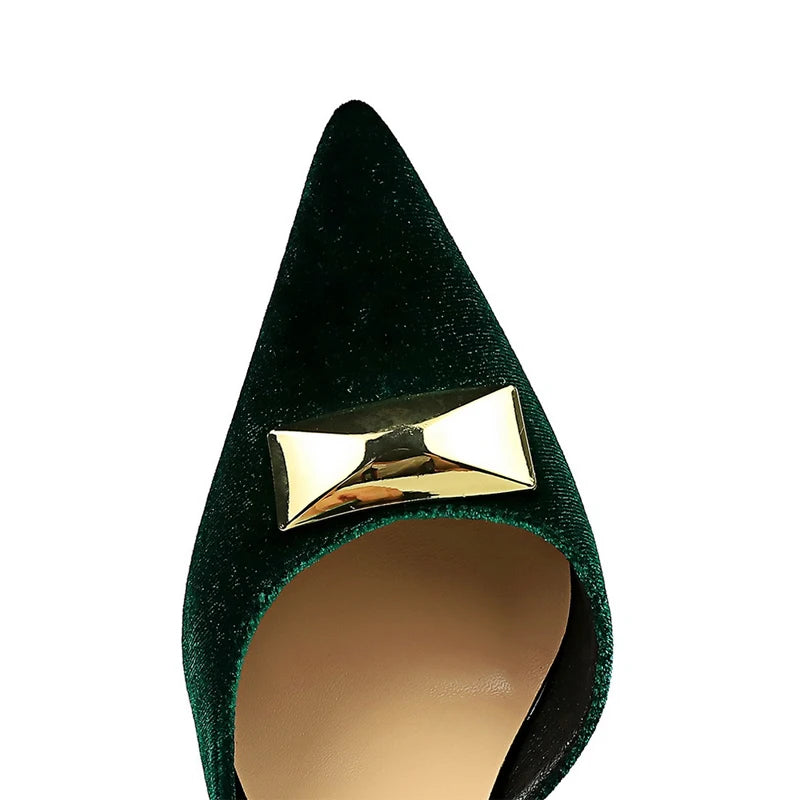 Polished Garment with an Effortless Classic Look