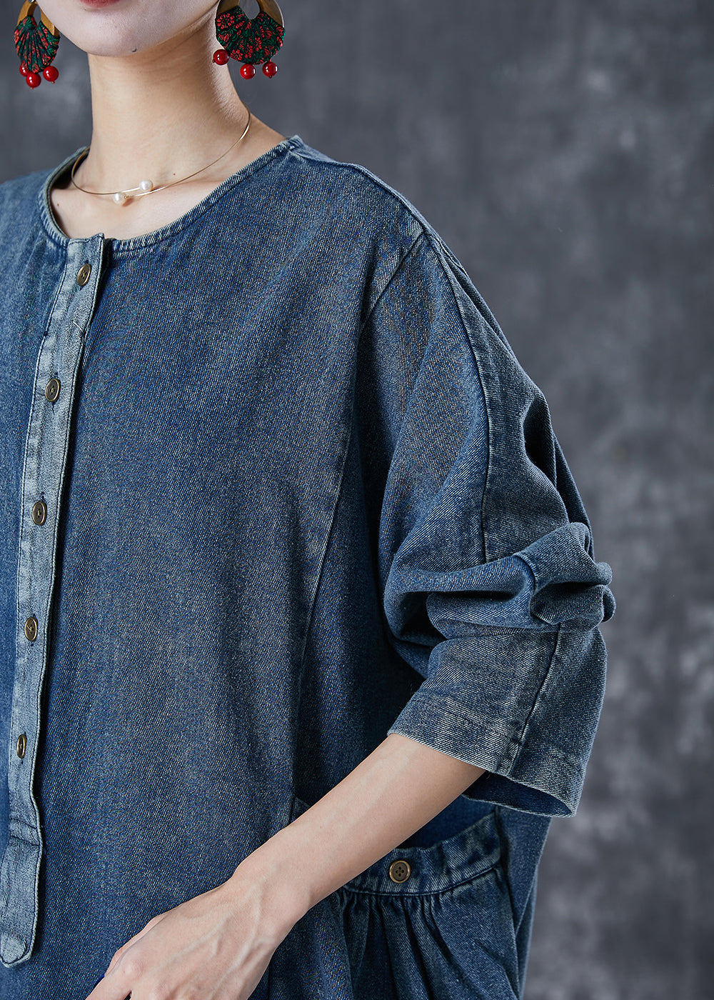 Classic Vintage Dress with a Flattering Fit