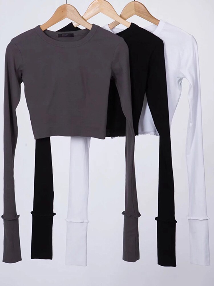 Well Tailored Shirt with a Graceful Silhouette