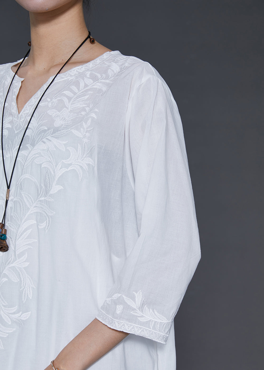 Beautifully Finished Dress in a Timeless Design
