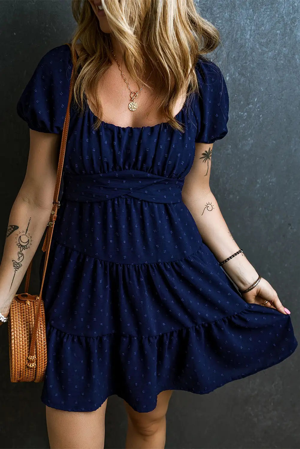 Well Tailored Dress with a Graceful Silhouette
