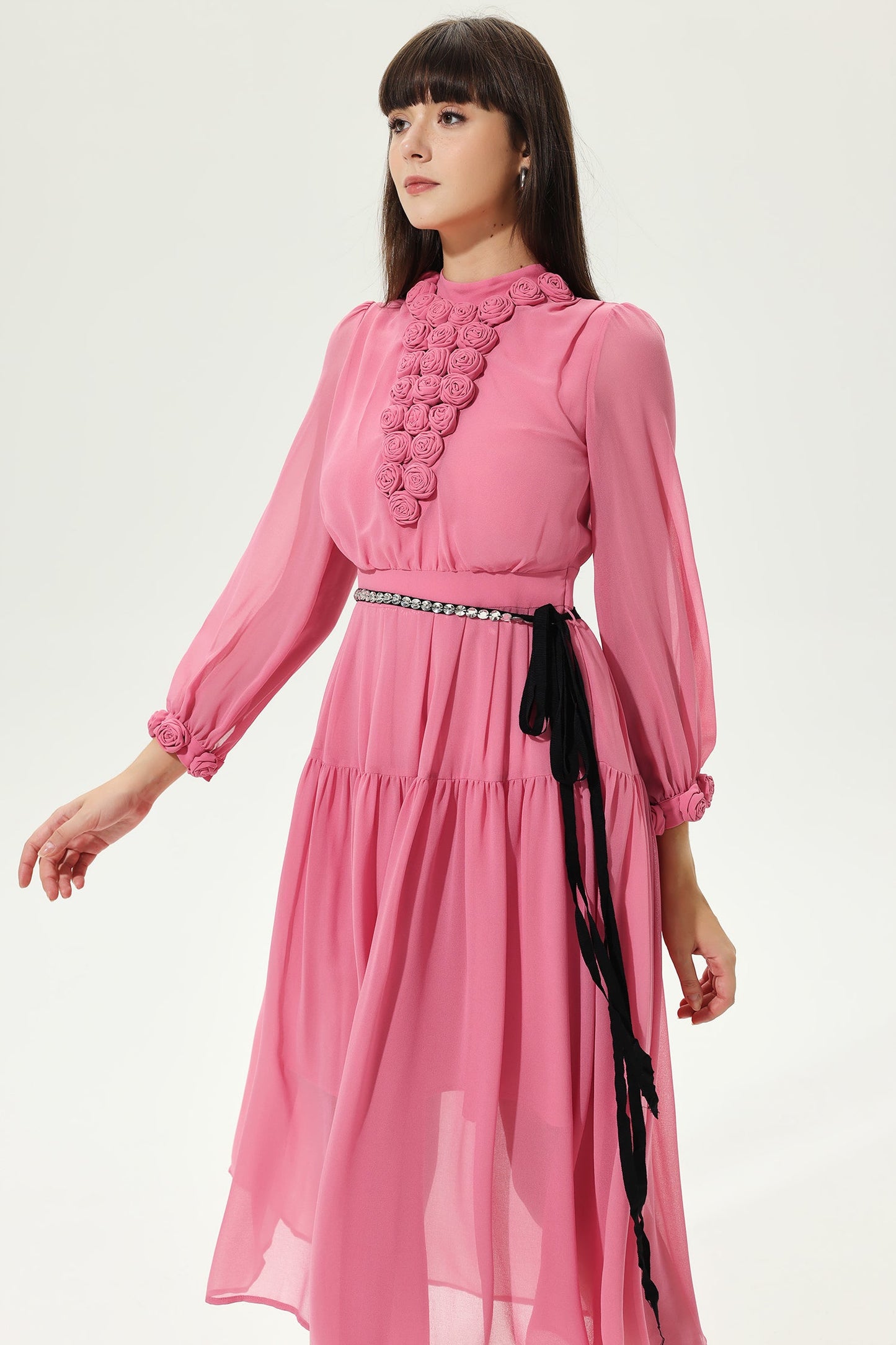 Gracefully Styled Dress for Any Occasion