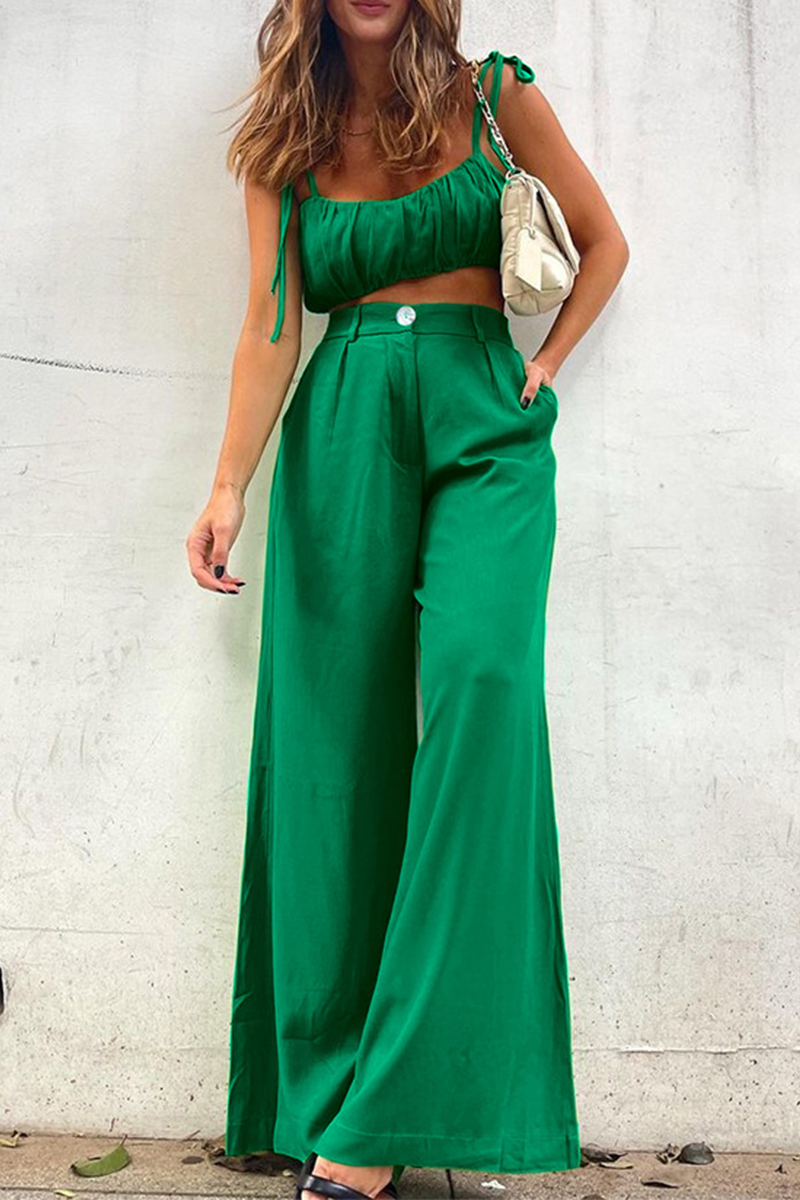 Sophisticated Garment with a Clean Classic Look