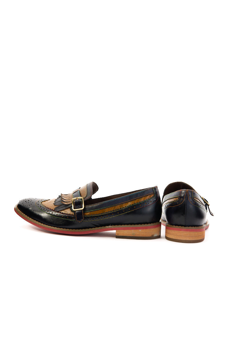 Sophisticated Garment with a Clean Classic Look