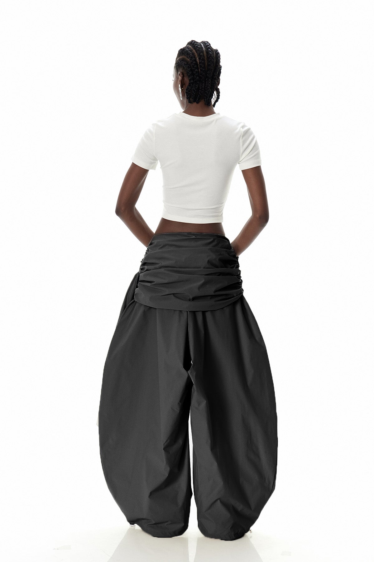 Classic Vintage Pants with a Flattering Fit