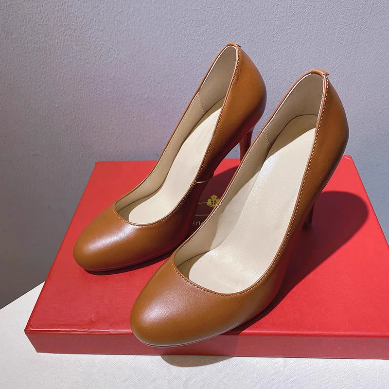 Sophisticated Garment with a Clean Classic Look