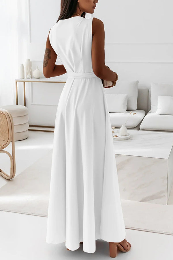 Sophisticated Dress with a Clean Classic Look