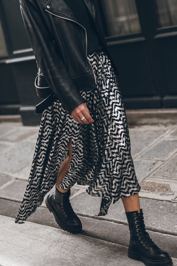 Sophisticated Garment with a Clean Classic Look