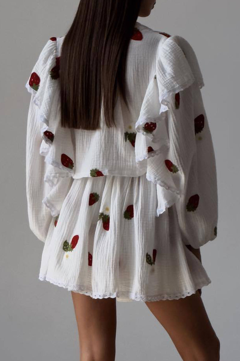 Well Tailored Garment with a Graceful Silhouette