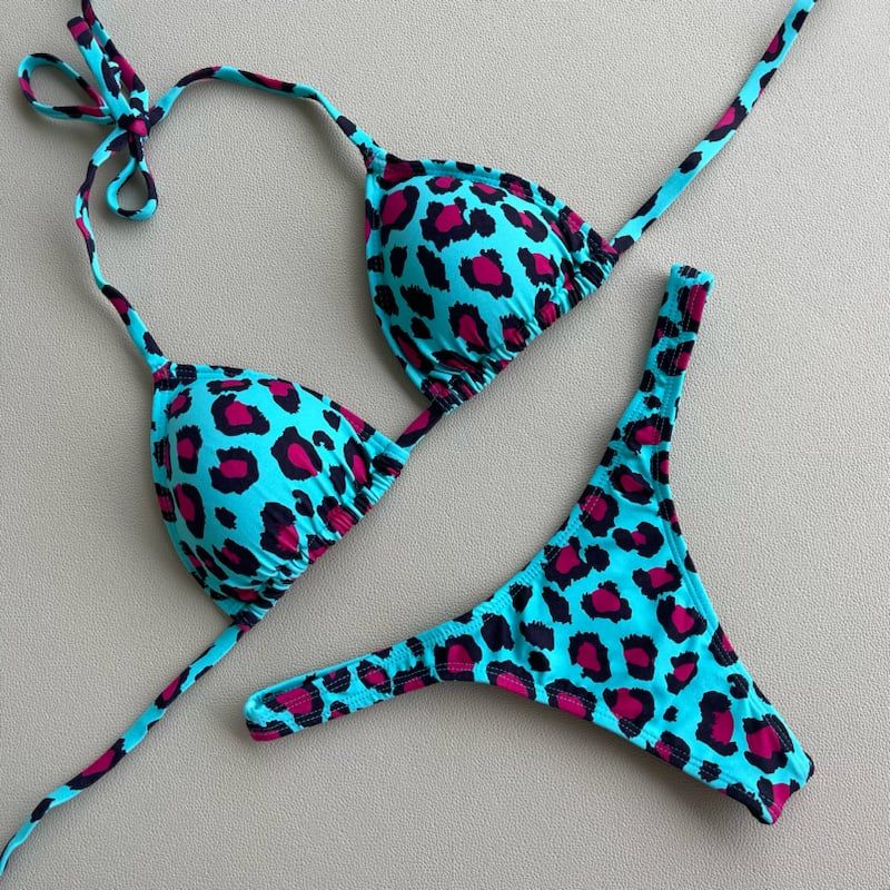 Effortlessly Elegant Bikini with a Timeless Design