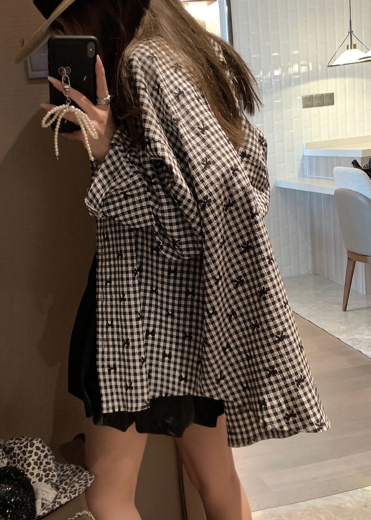Effortlessly Elegant Blouse with a Timeless Design