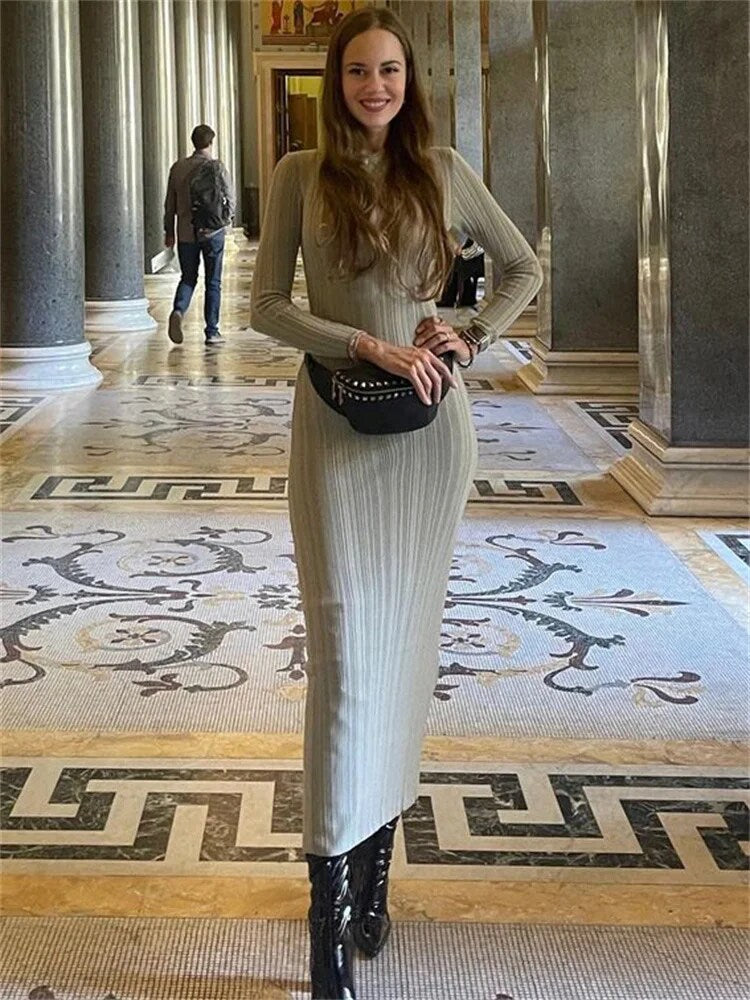Polished Dress with an Effortless Classic Look