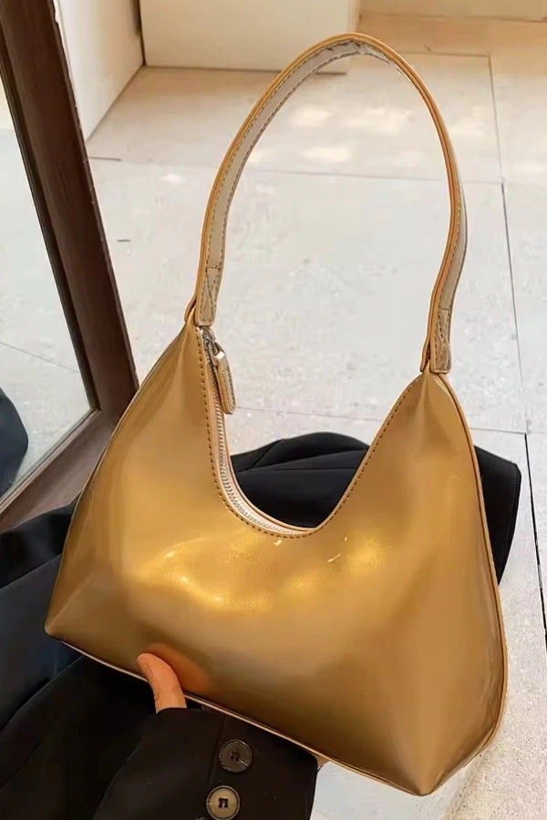 Beautifully Crafted Bag in a Classic Style