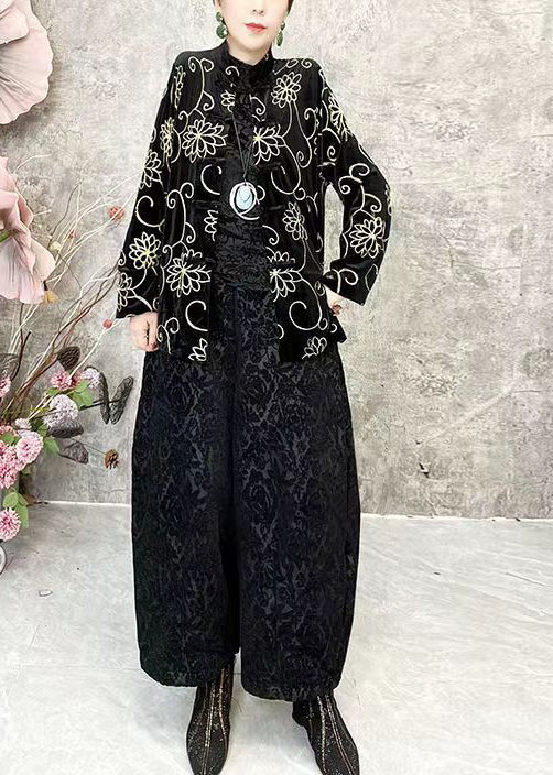 Elegantly Styled Coat for Everyday Wear